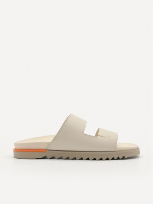 Beige Men's Pedro Owen Slides | ITVEKR-320