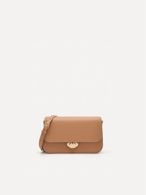 Beige Women's Pedro Iris Shoulder Bags | ZYPFVE-109