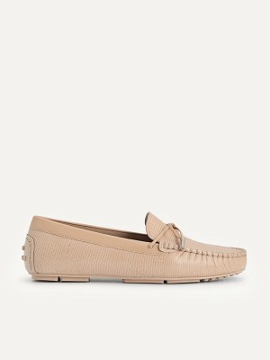 Beige Women's Pedro Lizard-effect Leather Bow Moccasins | HRUPDT-364