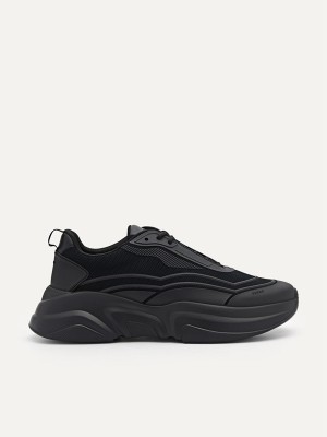 Black Men's Pedro Altura Sneakers | ONRTVW-276