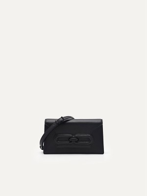 Black Women's Pedro Studio Leather Travel Organiser Wallet | BKXZSQ-256