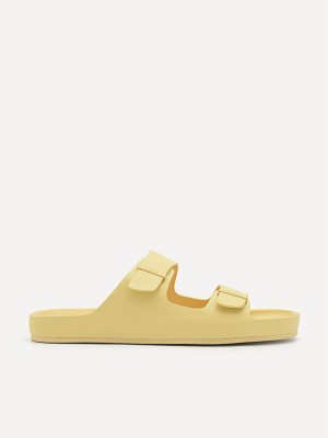 Light Yellow Men's Pedro Indy Slides | FAWMCT-150