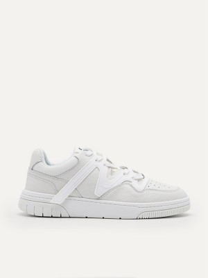 White Women's Pedro EOS Sneakers | AZPTXY-735