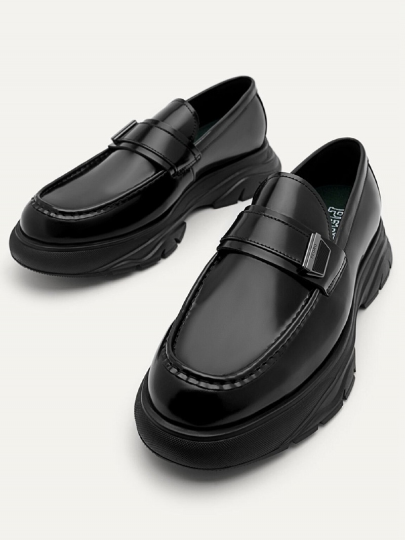 Black Men's Pedro Hybrix Leather Loafers | WCVXOL-364