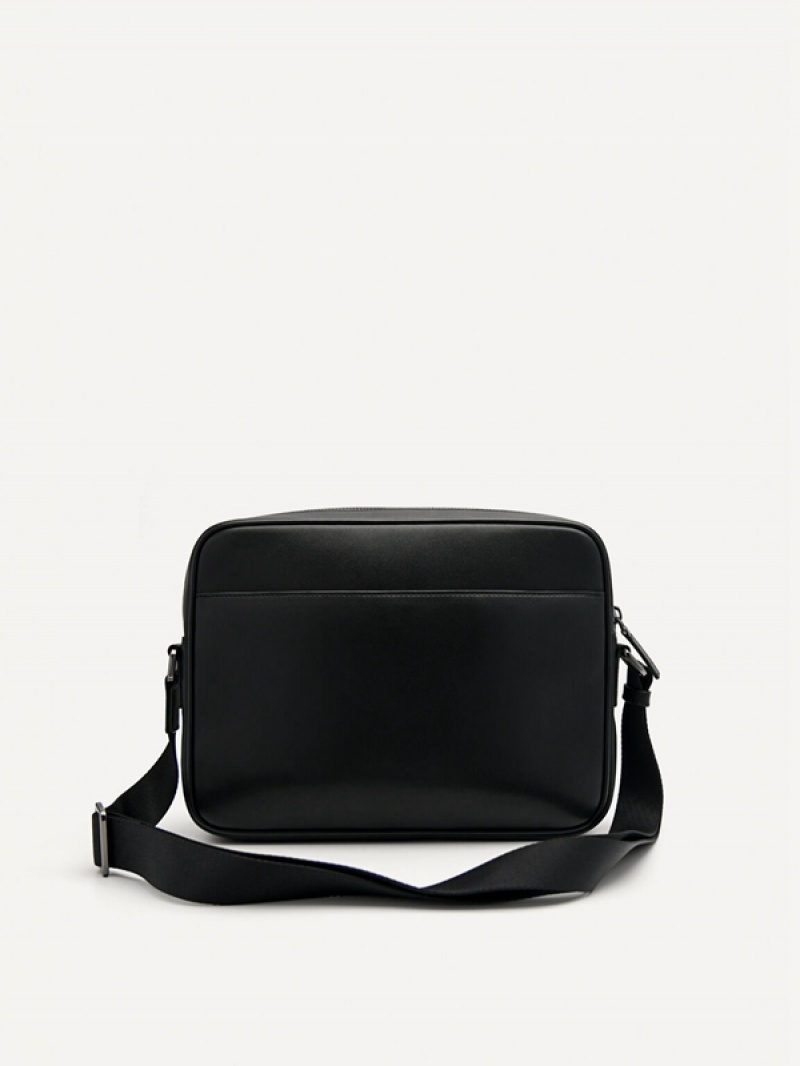 Black Men's Pedro Porte Messenger Bags | YPLEKW-385