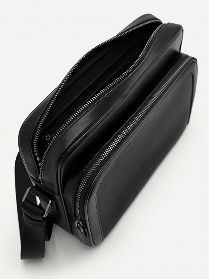 Black Men's Pedro Porte Messenger Bags | YPLEKW-385