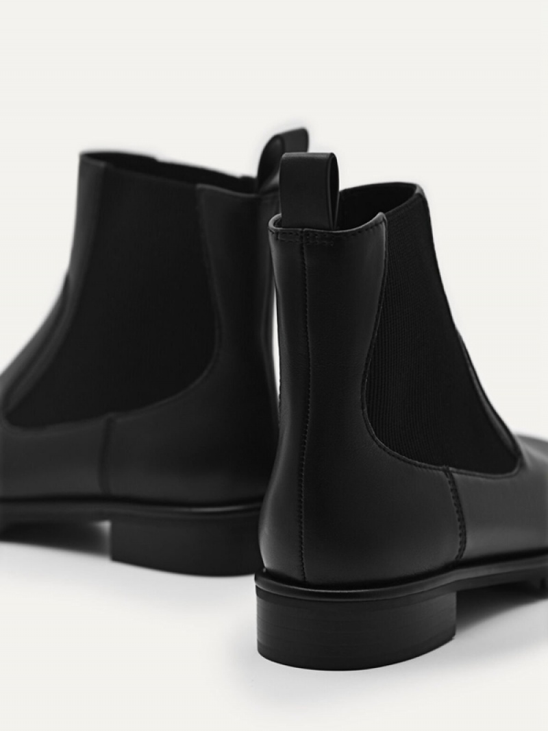 Black Women's Pedro Leather Chelsea Boots | HTFEAZ-765