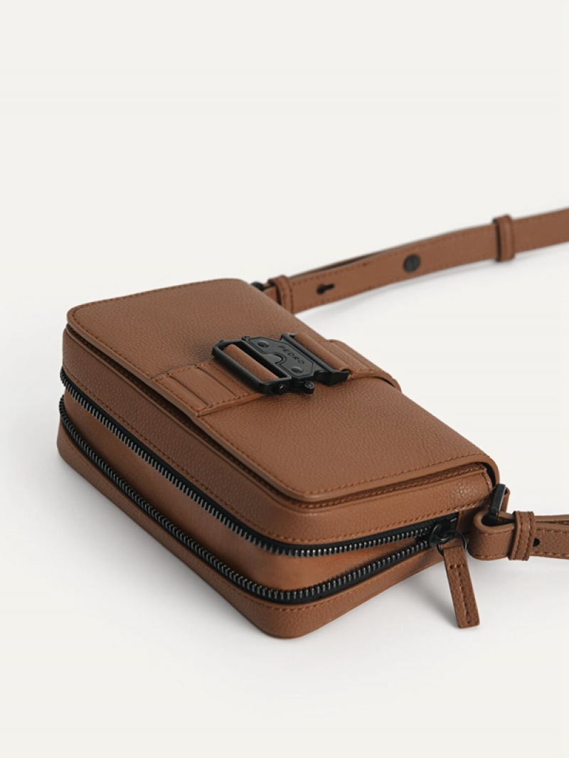 Brown Men's Pedro Boxy Crossbody Bag | VSGDPW-918