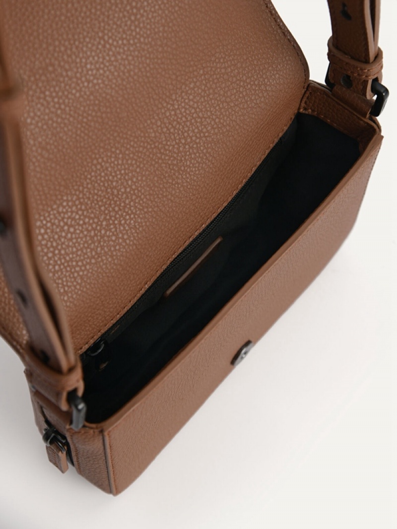 Brown Men's Pedro Boxy Crossbody Bag | VSGDPW-918