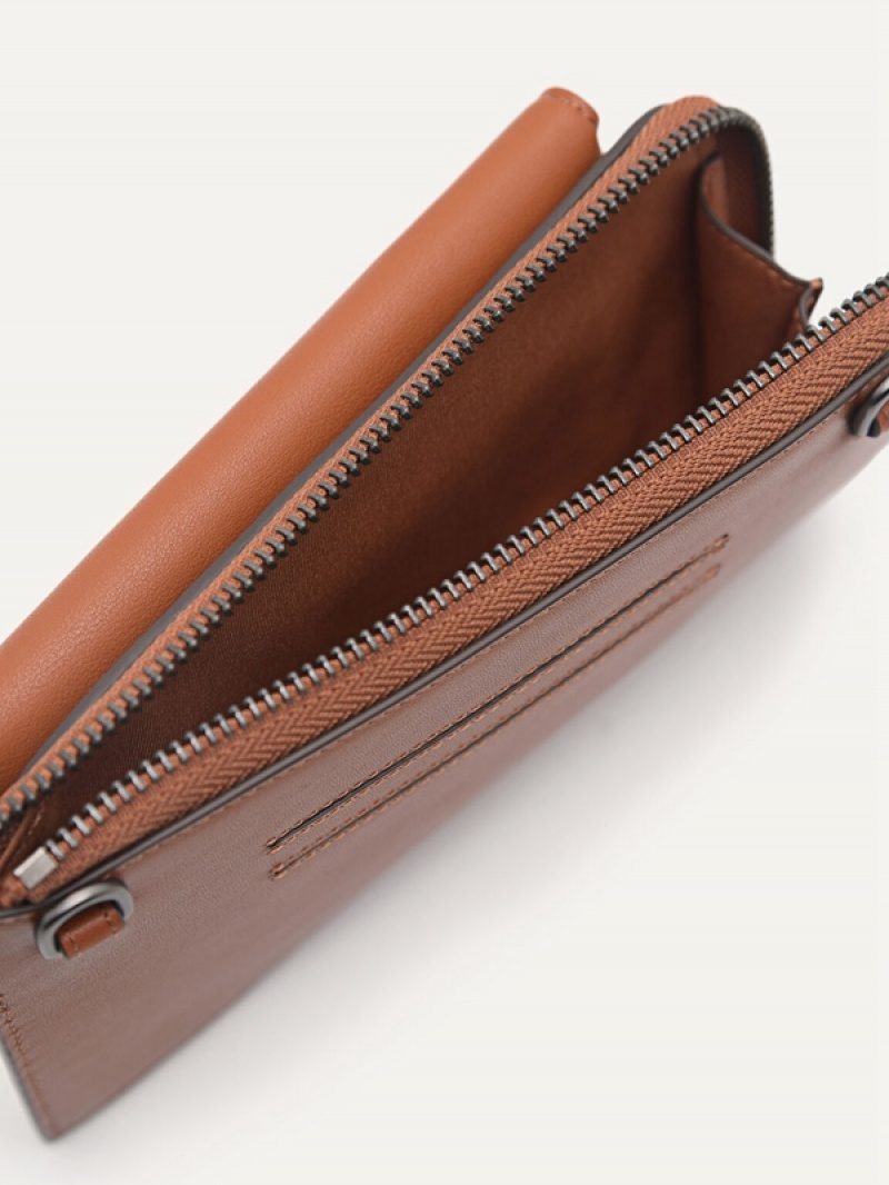 Brown Men's Pedro Phone Pouches | YRSNOG-269