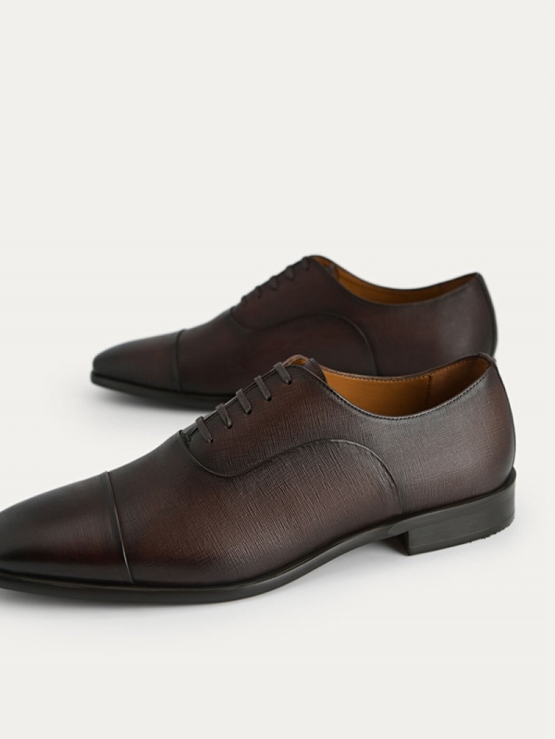 Brown Men's Pedro Textured Leather Oxford Shoes | WUYAZX-014