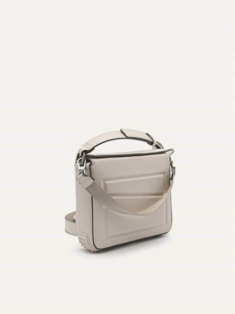 Cream Men's Pedro Square Sling Bag | OUZEVY-631