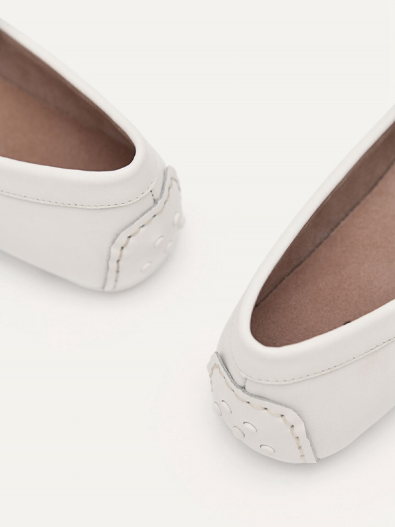 Cream Women's Pedro Icon Flats | KATCPJ-016