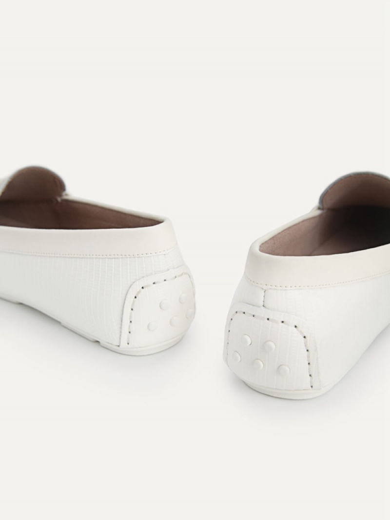 Cream Women's Pedro Lizard-effect Leather Bow Moccasins | SOMNUF-732