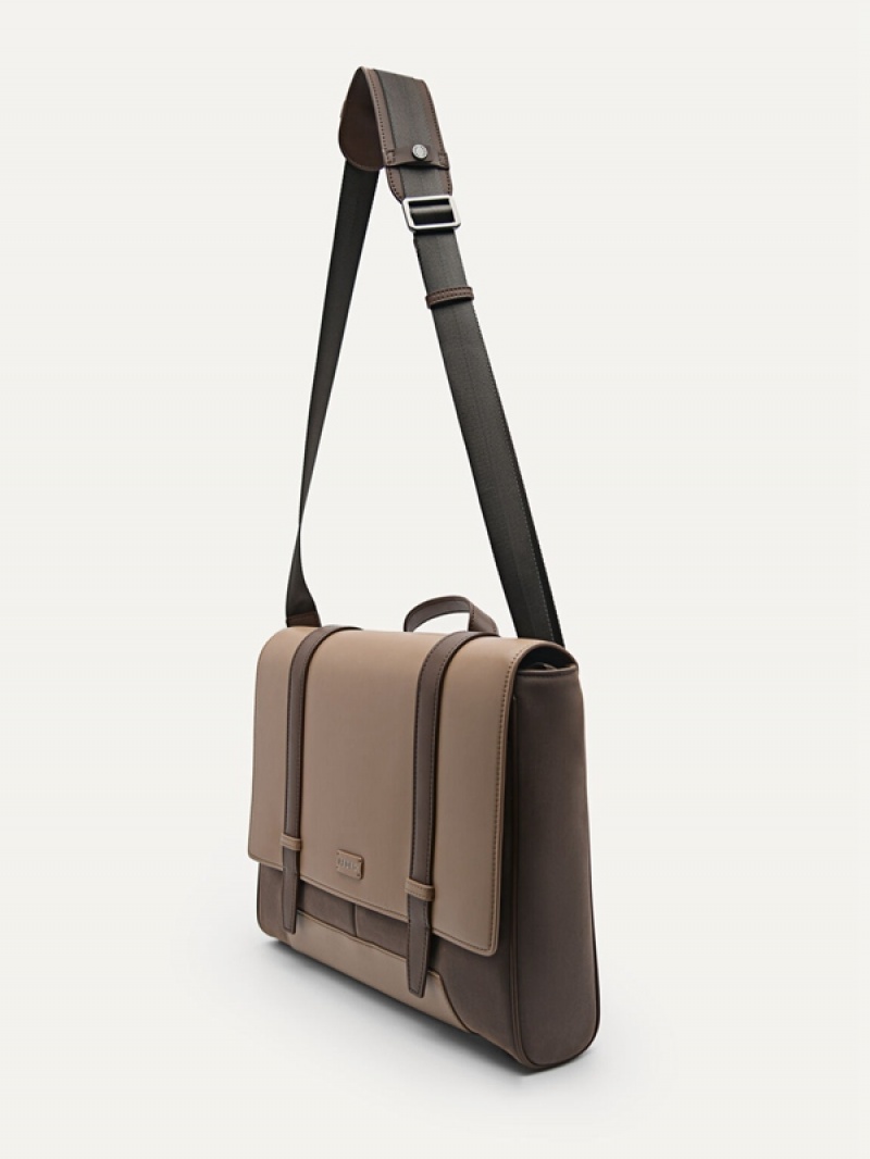 Grey Brown Men's Pedro Rainier Messenger Bags | JIWYDL-196