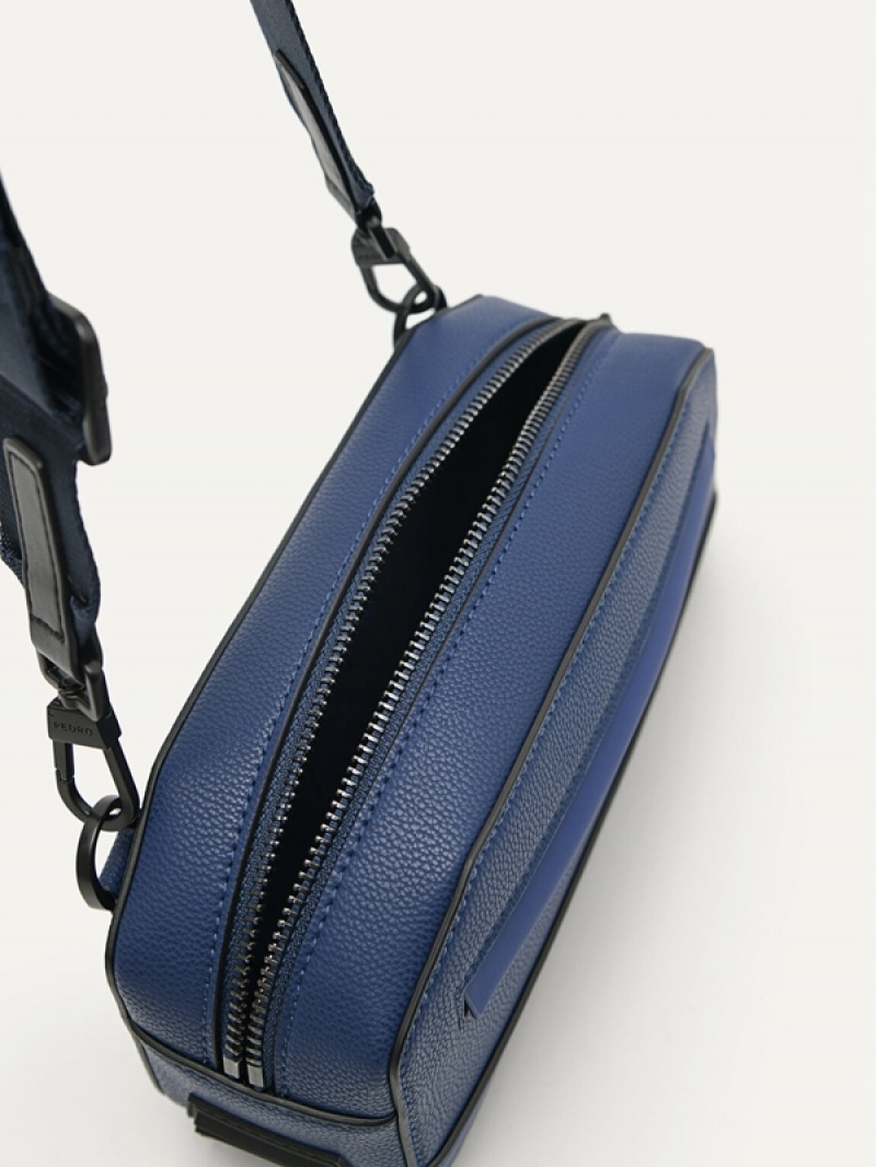 Navy Men's Pedro Baguette Sling Bag | UWSLPR-587